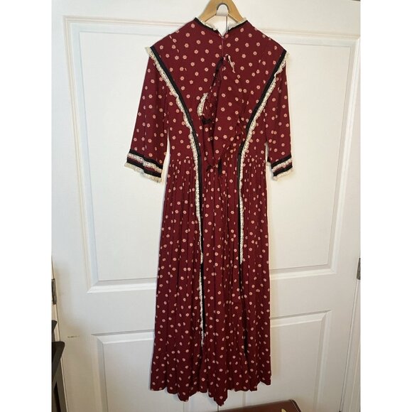 Vintage Handmade Prairie Dress Bonnet Historical Reenactment Calico Red Pioneer - Picture 4 of 13